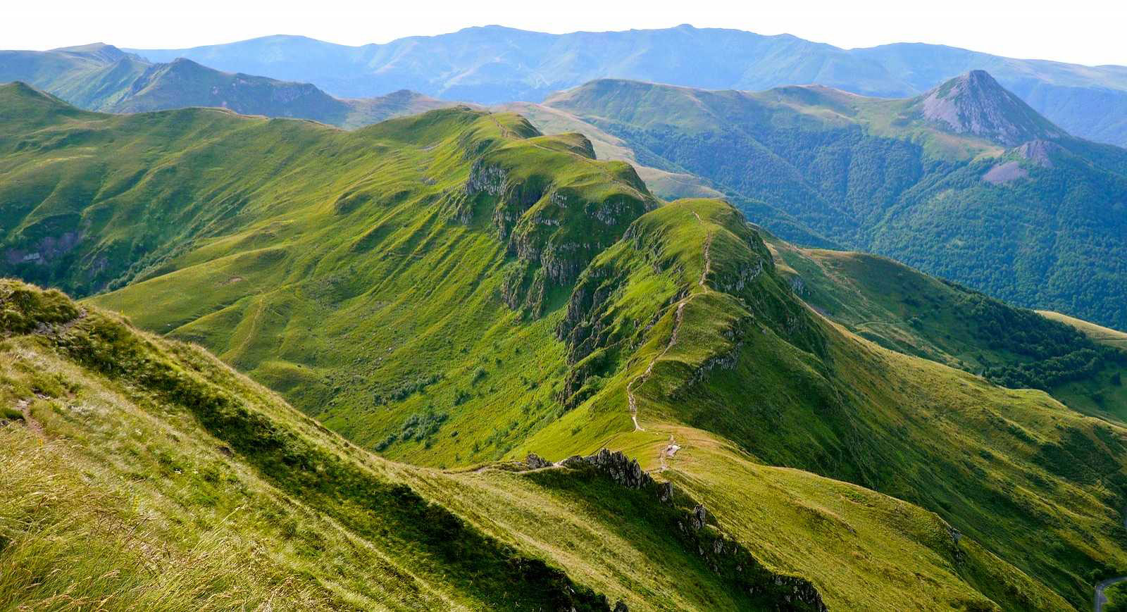 cantal paysage - Image